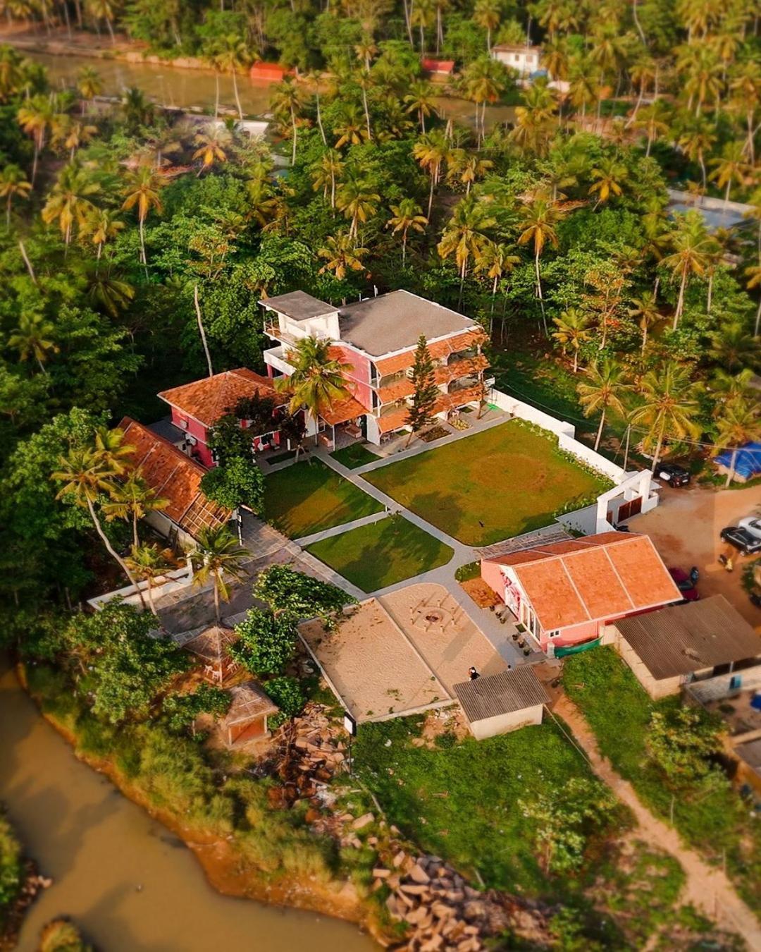 Beach House Varkala By Palmyra Bagian luar foto
